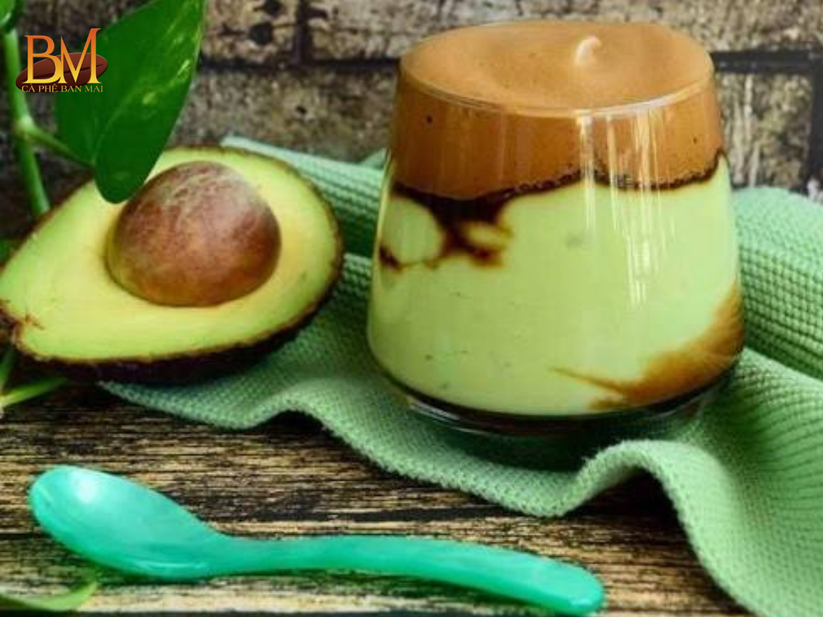 Cà Phê Bơ Là Gì? Cách Làm Và Hương Vị Thơm Béo Được Yêu Thích
